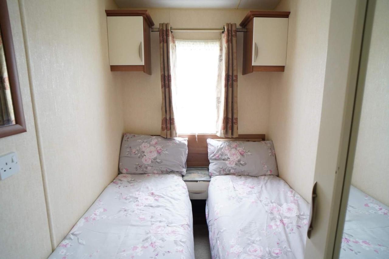 Villa Manor Park Hunstanton Pets Go Free Linen Included Extérieur photo